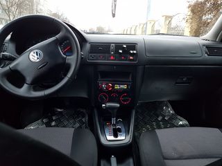 Volkswagen Golf foto 5