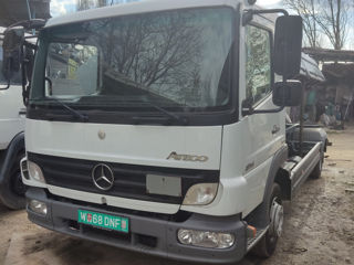 Mercedes Atego foto 2