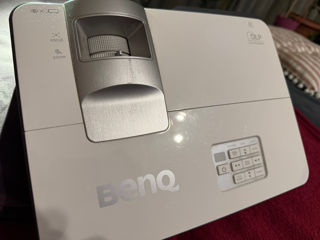 Проектор BenQ MW712 foto 4