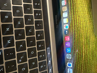 MacBook Pro 13 Touchpad 2020 foto 3