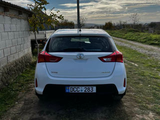 Toyota Auris foto 2