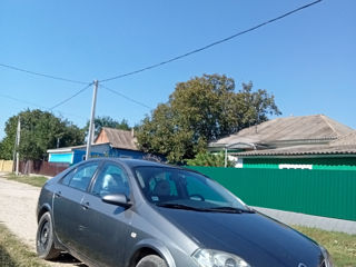 Nissan Primera foto 1