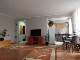Apartament cu 2 camere, 54 m², Centru, Bălți foto 7