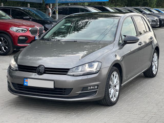 Volkswagen Golf foto 1