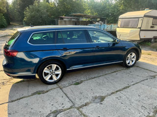 Volkswagen Passat foto 8