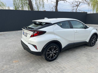 Toyota C-HR foto 6