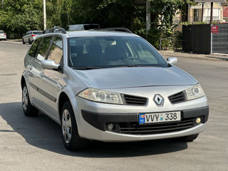 Renault Megane foto 1