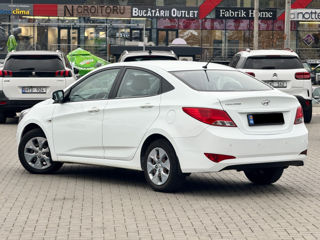 Hyundai Solaris foto 5