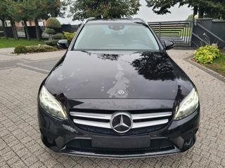 Mercedes C-Class foto 1