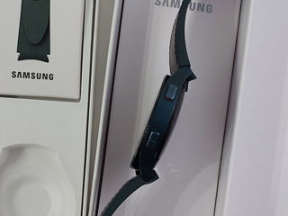 samsung galaxy watch 4 44mm olive foto 6