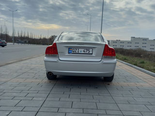 Volvo S60 foto 4