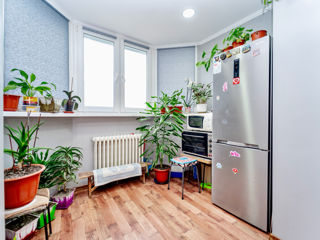 Apartament cu 2 camere, 63 m², Botanica, Chișinău foto 11