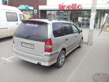 Mitsubishi Space Wagon foto 3