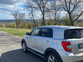 Toyota Urban Cruiser foto 2