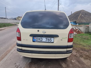 Opel Zafira foto 6