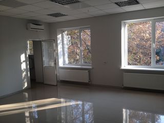 centru medical sau laborator Anenii Noi spatiu comercial foto 2