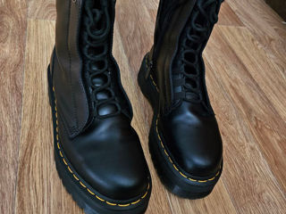 Продам унисекс ботинки Dr. Martens / Vând cizme unisex Dr. Martens foto 3