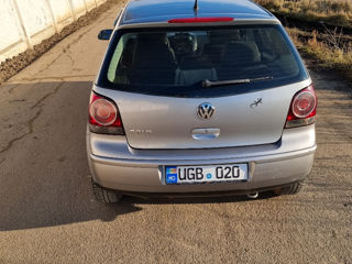 Volkswagen Polo foto 7