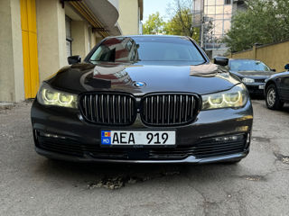 BMW 7 Series foto 1