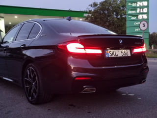 BMW 5 Series foto 7