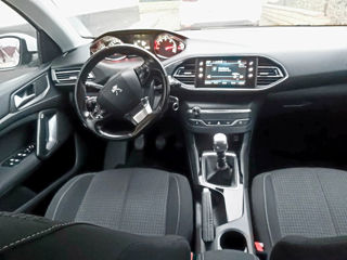 Peugeot 308 foto 7