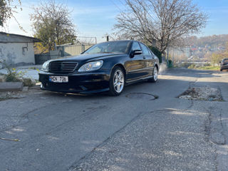 Mercedes S-Class