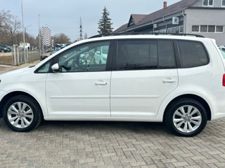 Volkswagen Touran foto 5