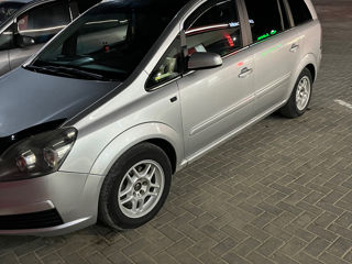 Opel Zafira foto 10