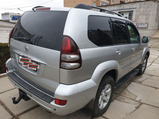 Toyota Land Cruiser Prado foto 2