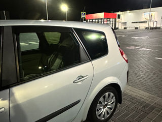 Renault Grand Scenic foto 7