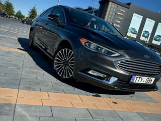 Ford Fusion foto 2