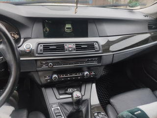 BMW 5 Series foto 5