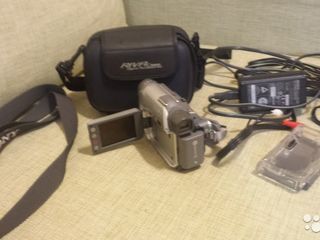 Видеокамера Sony DCR-HC22E MiniDV    1000 лей foto 1
