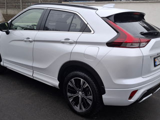 Mitsubishi Eclipse Cross foto 4