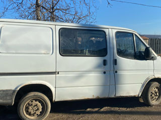 Ford Transit foto 1