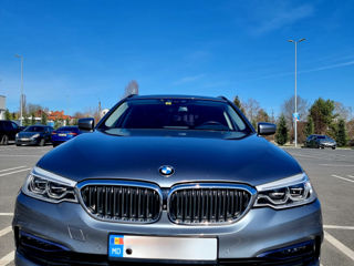 BMW 5 Series foto 1