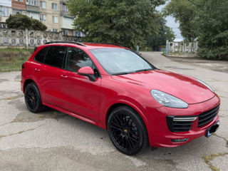 Porsche Cayenne foto 2