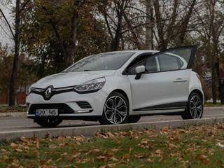 Renault Clio foto 3