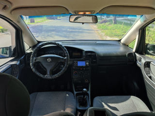 Opel Zafira foto 4