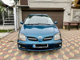 Nissan Almera Tino