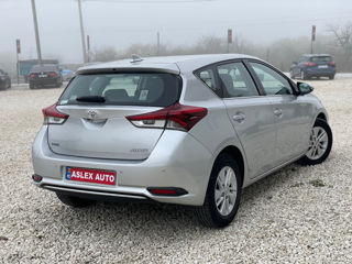 Toyota Auris foto 5