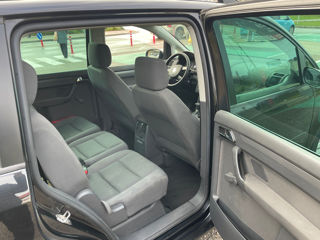 Volkswagen Touran foto 7