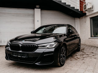 BMW 5 Series foto 2