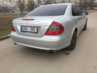 Mercedes E Class foto 7