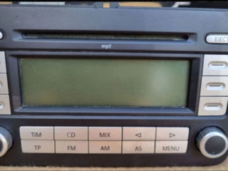 Radio,magnitola original Volkswagen (Touran,Caddy Golf ,T5...)