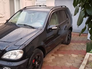 Mercedes ML Class foto 1