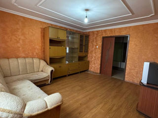 Apartament cu 3 camere, 70 m², Centru, Comrat