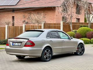 Mercedes E-Class foto 5