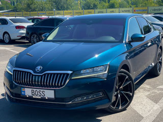 Skoda Superb foto 1