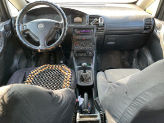 Opel Zafira foto 8